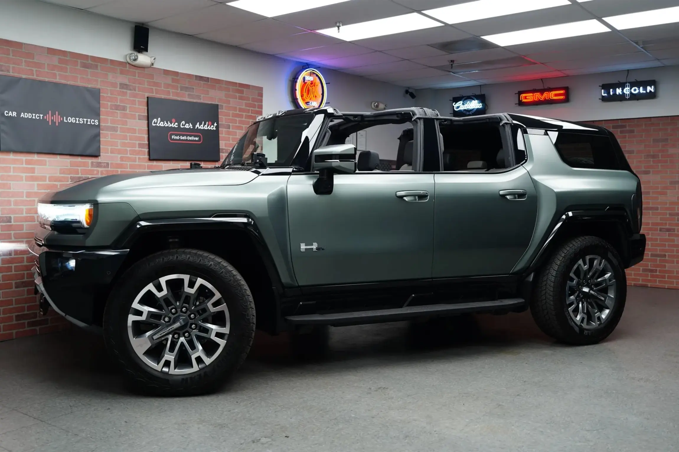 2024 GMC Hummer EV 3X Lunar Edition - 2