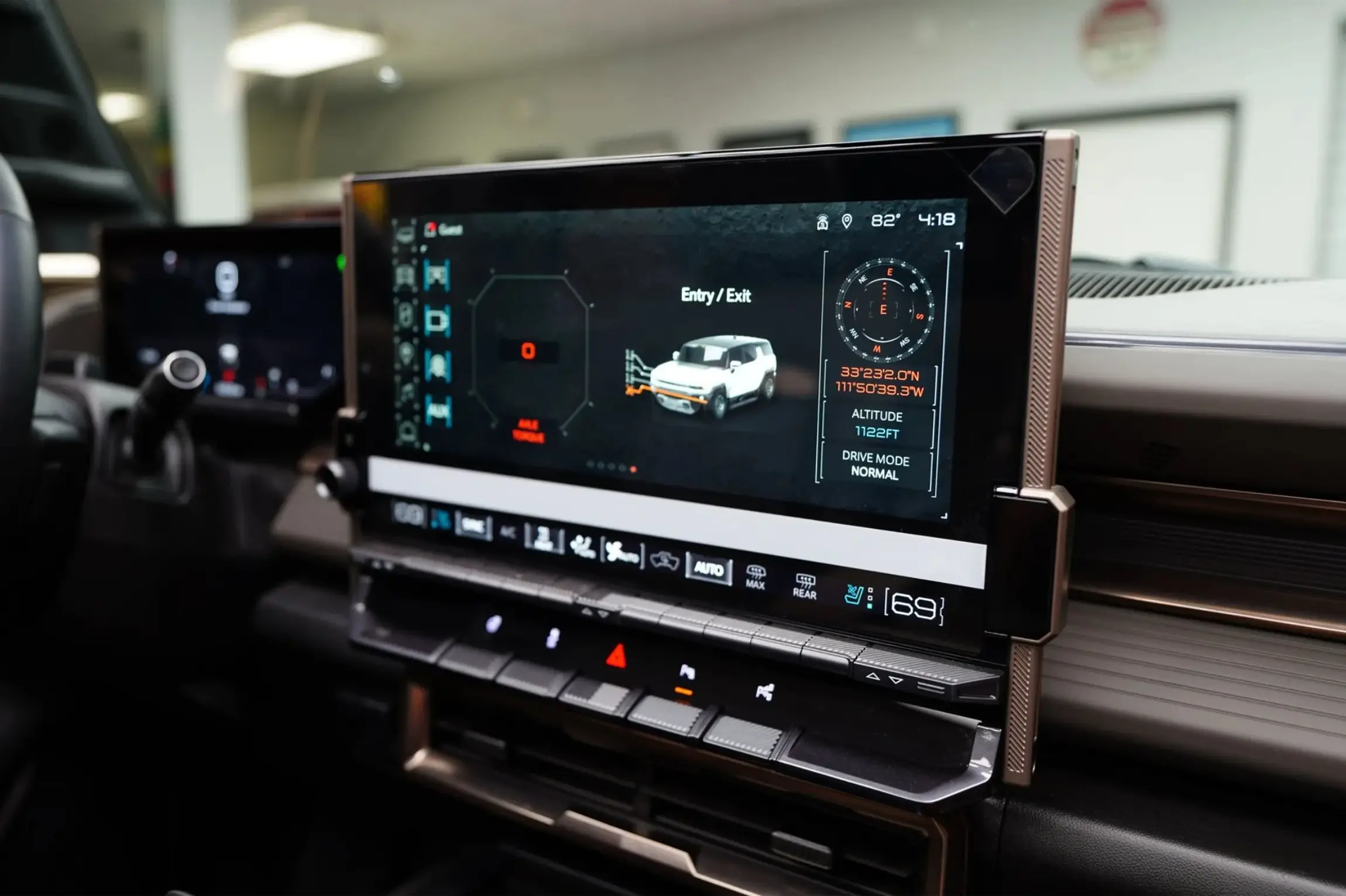 2024 GMC Hummer EV 3X Lunar Edition