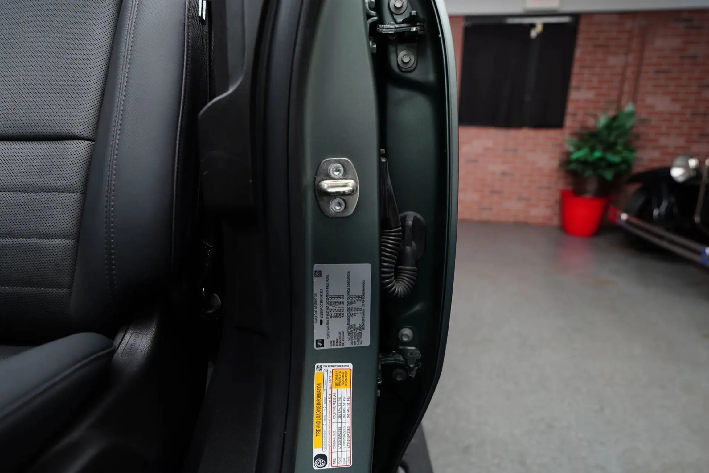 2024 GMC Hummer EV 3X Lunar Edition