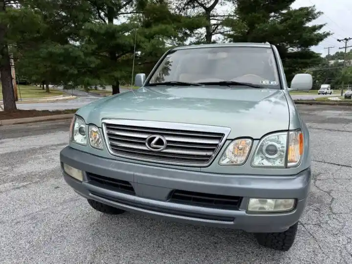2003 Lexus LX 470