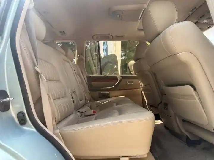2003 Lexus LX 470
