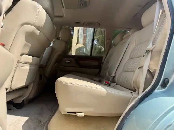 2003 Lexus LX 470