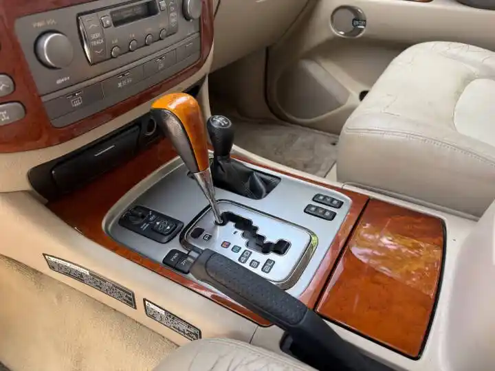 2003 Lexus LX 470