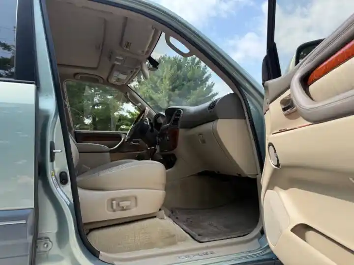 2003 Lexus LX 470