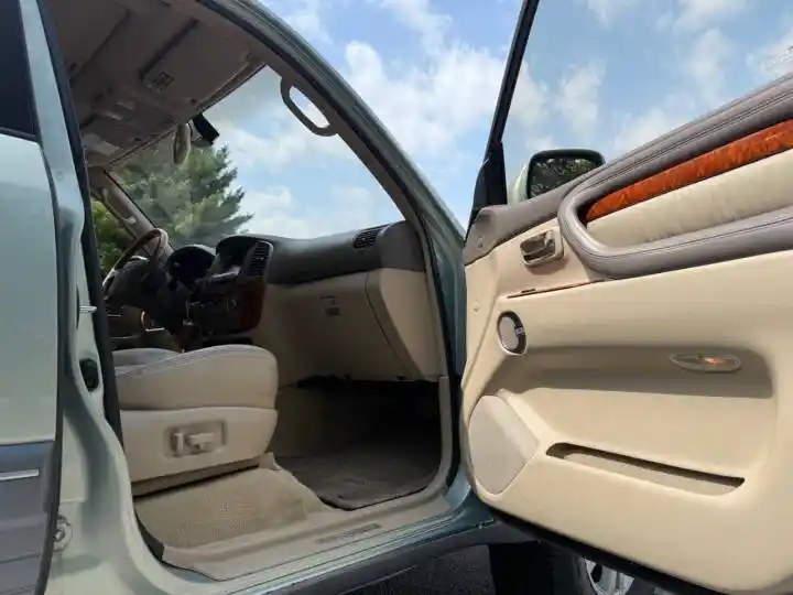 2003 Lexus LX 470