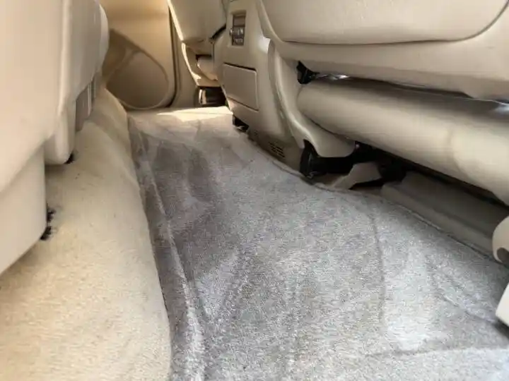 2003 Lexus LX 470 - 5