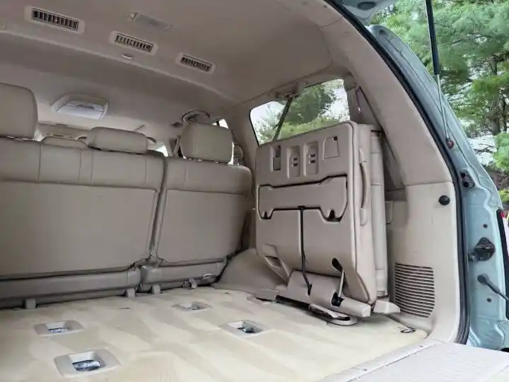 2003 Lexus LX 470