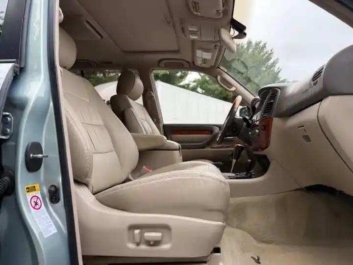 2003 Lexus LX 470