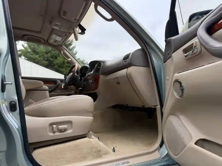 2003 Lexus LX 470