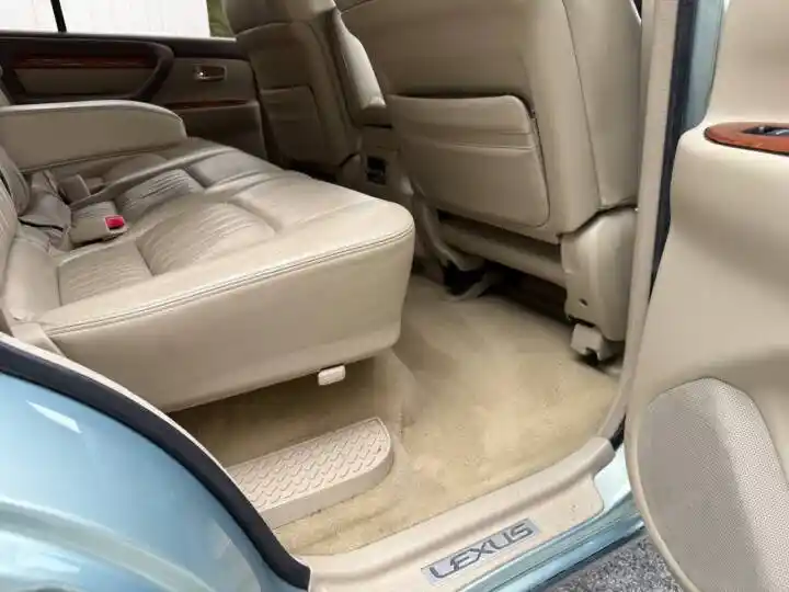 2003 Lexus LX 470