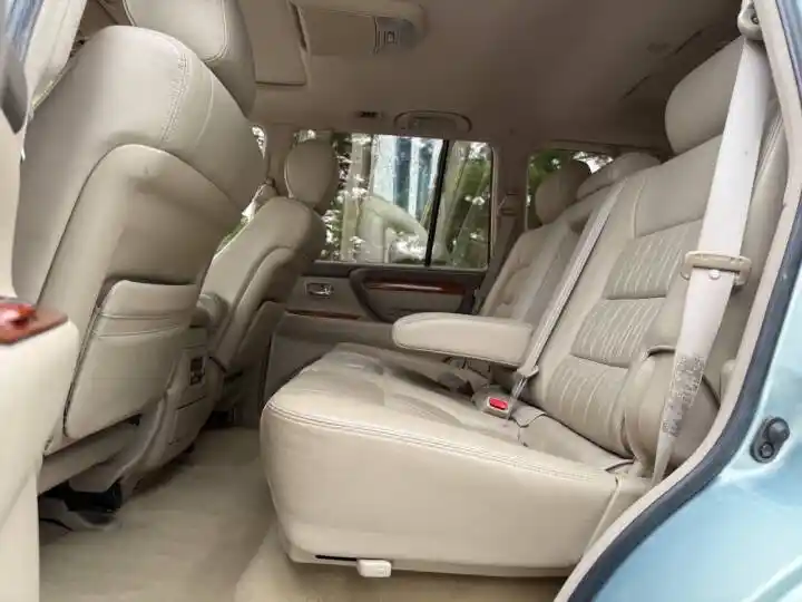 2003 Lexus LX 470