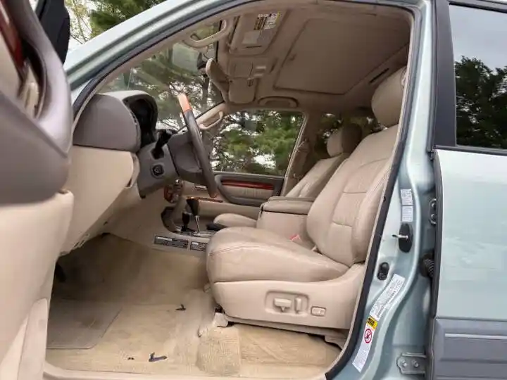 2003 Lexus LX 470
