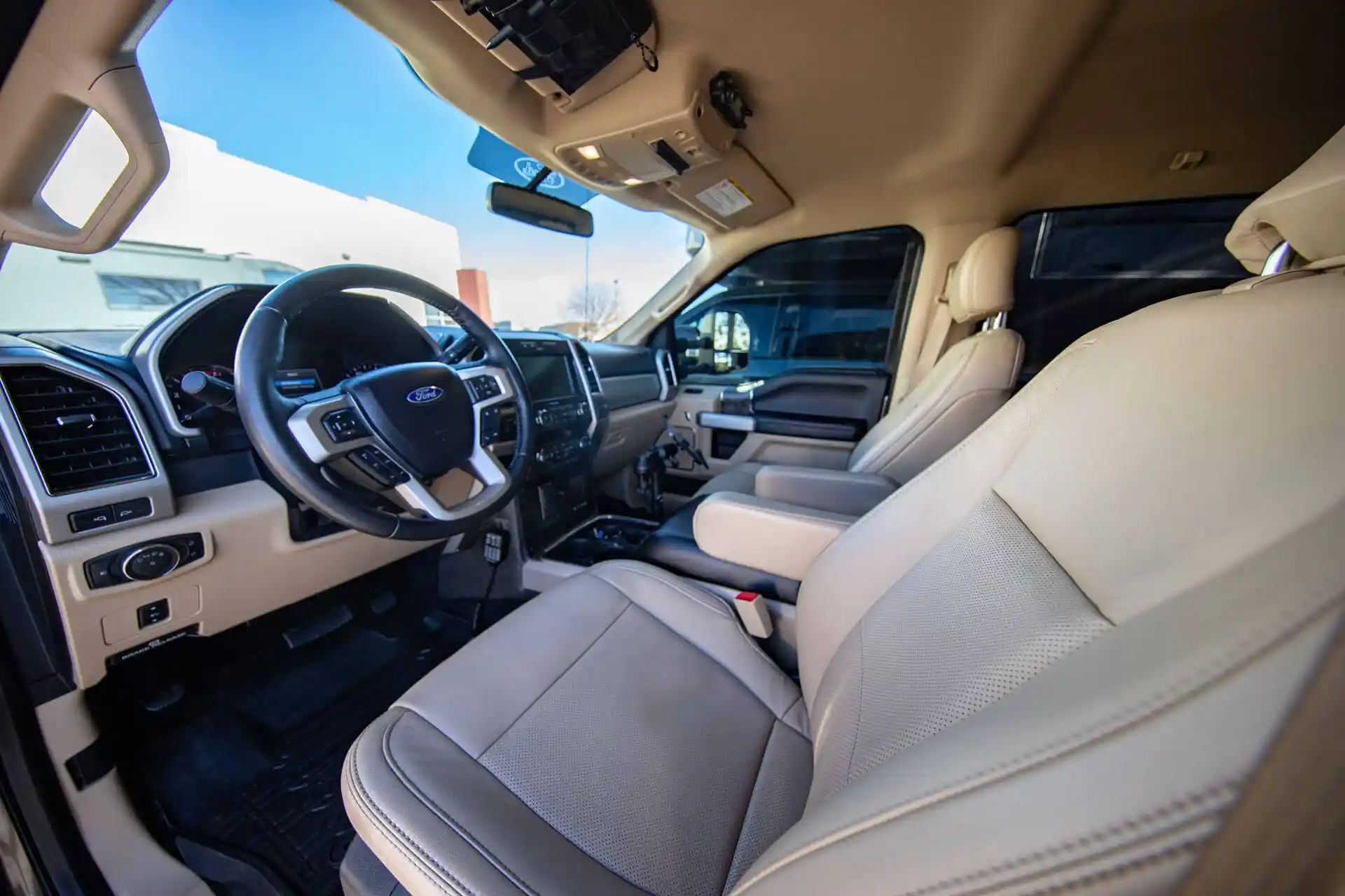 Pending Sale: 2019 EarthRoamer XV-LTS 233