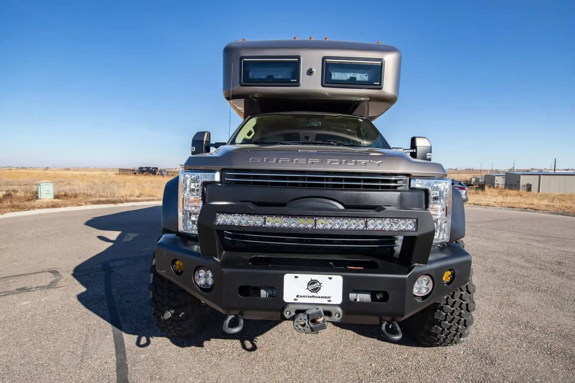 Pending Sale: 2019 EarthRoamer XV-LTS 233