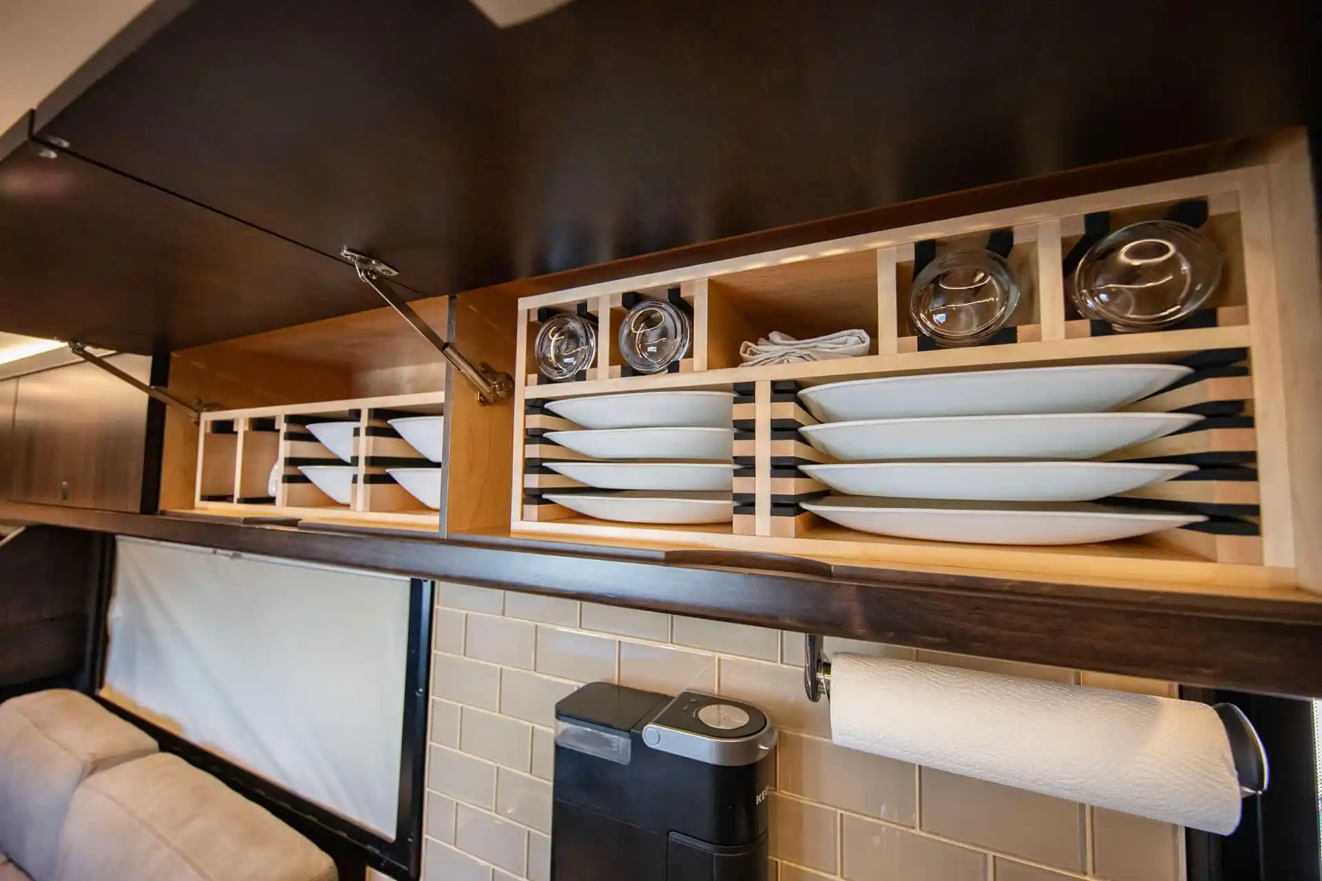 Pending Sale: 2019 EarthRoamer XV-LTS 233