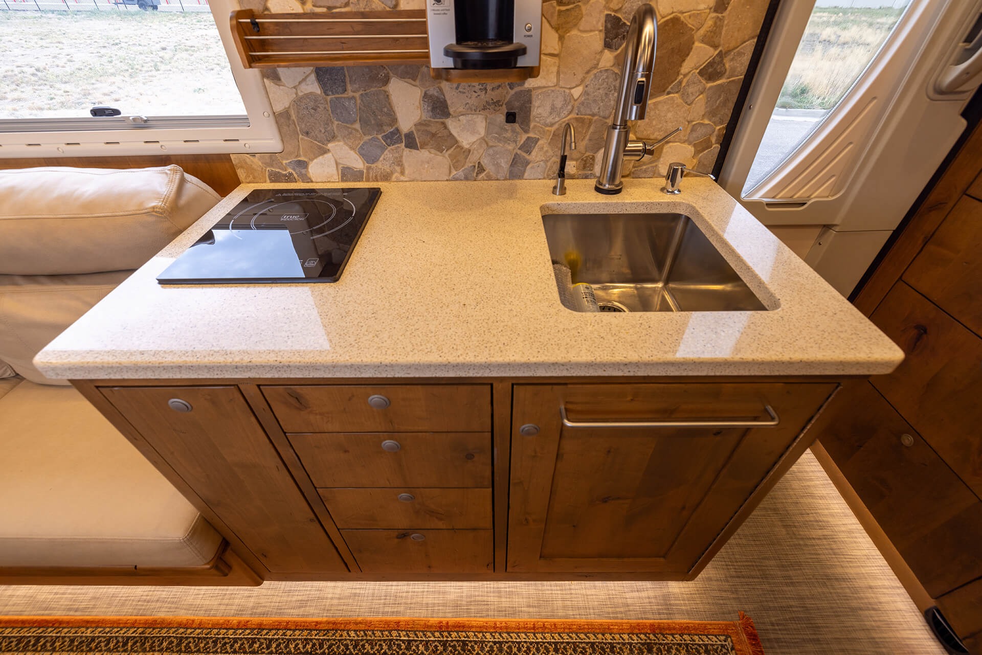 2016 EarthRoamer XV-LTS 161