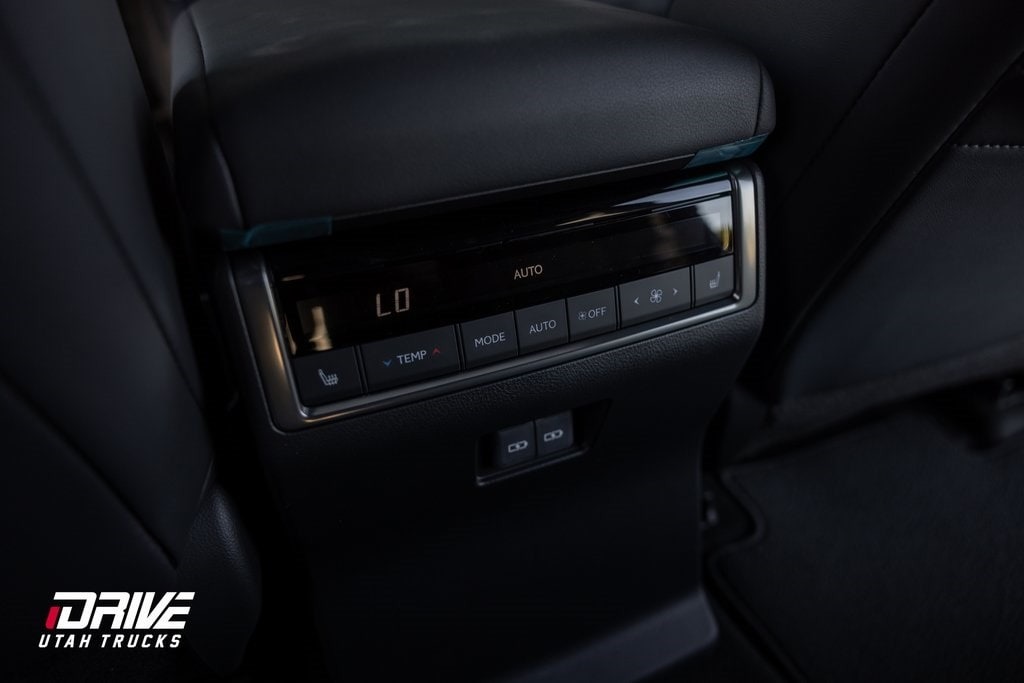 2025 Lexus GX 550 Premium