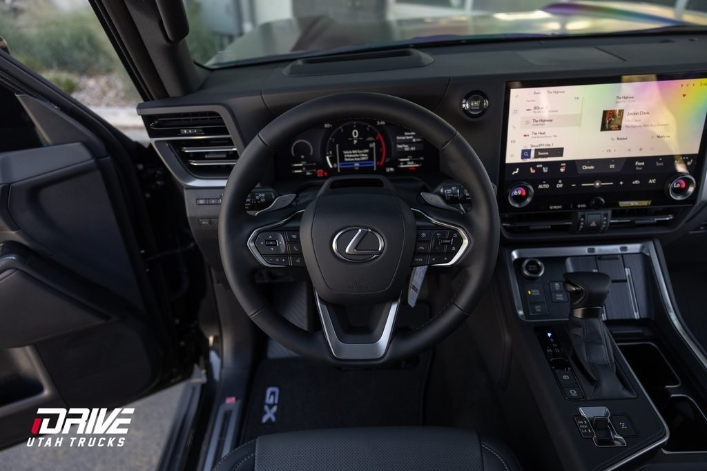 2025 Lexus GX 550 Premium