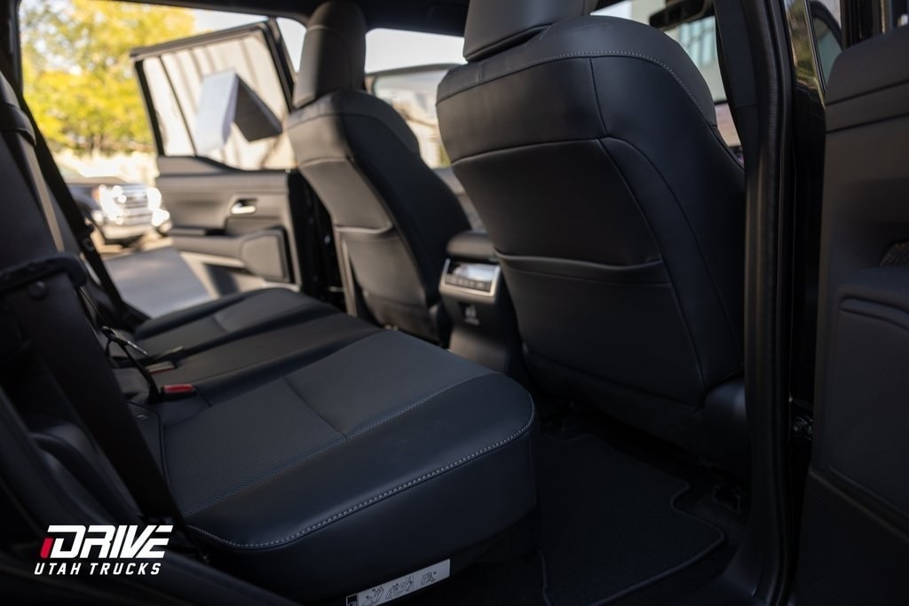 2025 Lexus GX 550 Premium