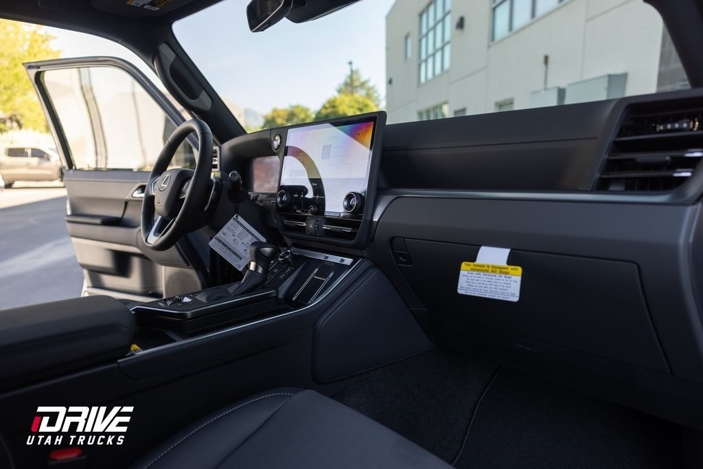 2025 Lexus GX 550 Premium