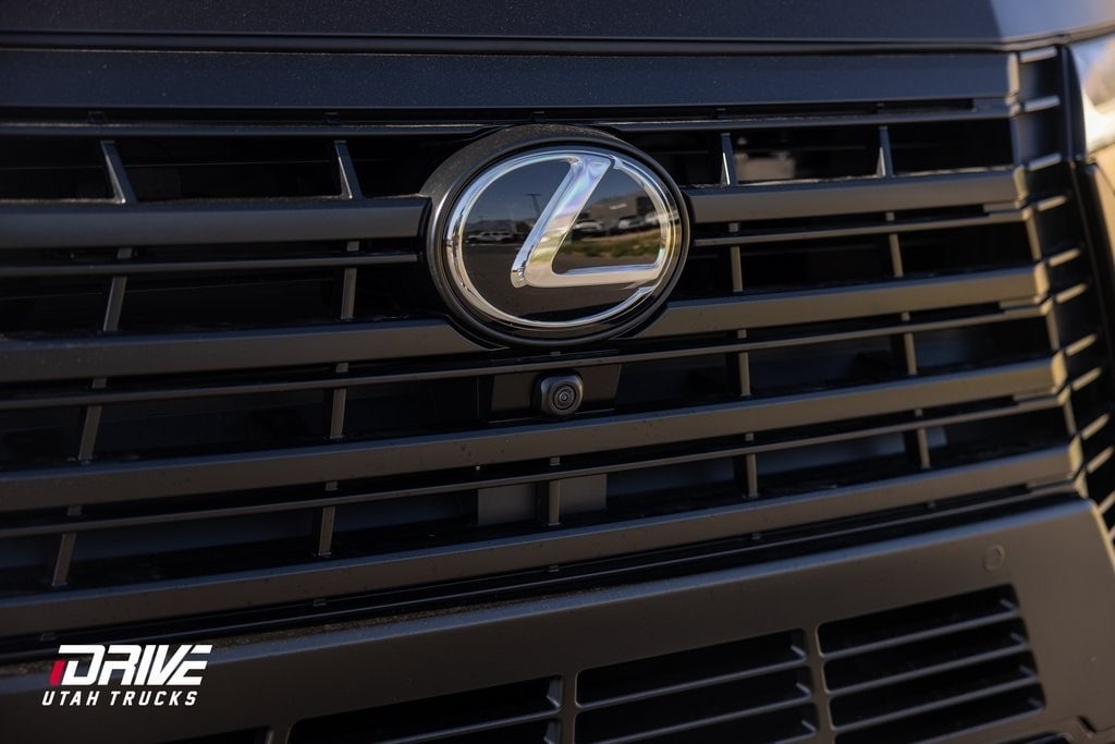2025 Lexus GX 550 Premium