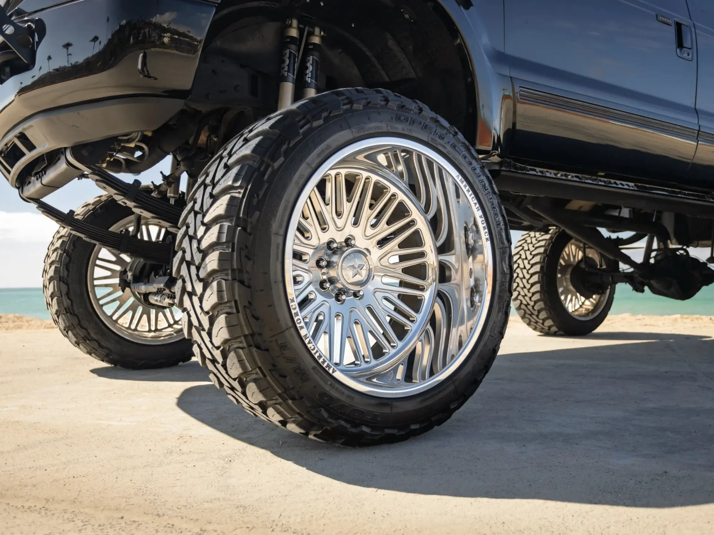 Modified 2005 Ford Excursion Eddie Bauer