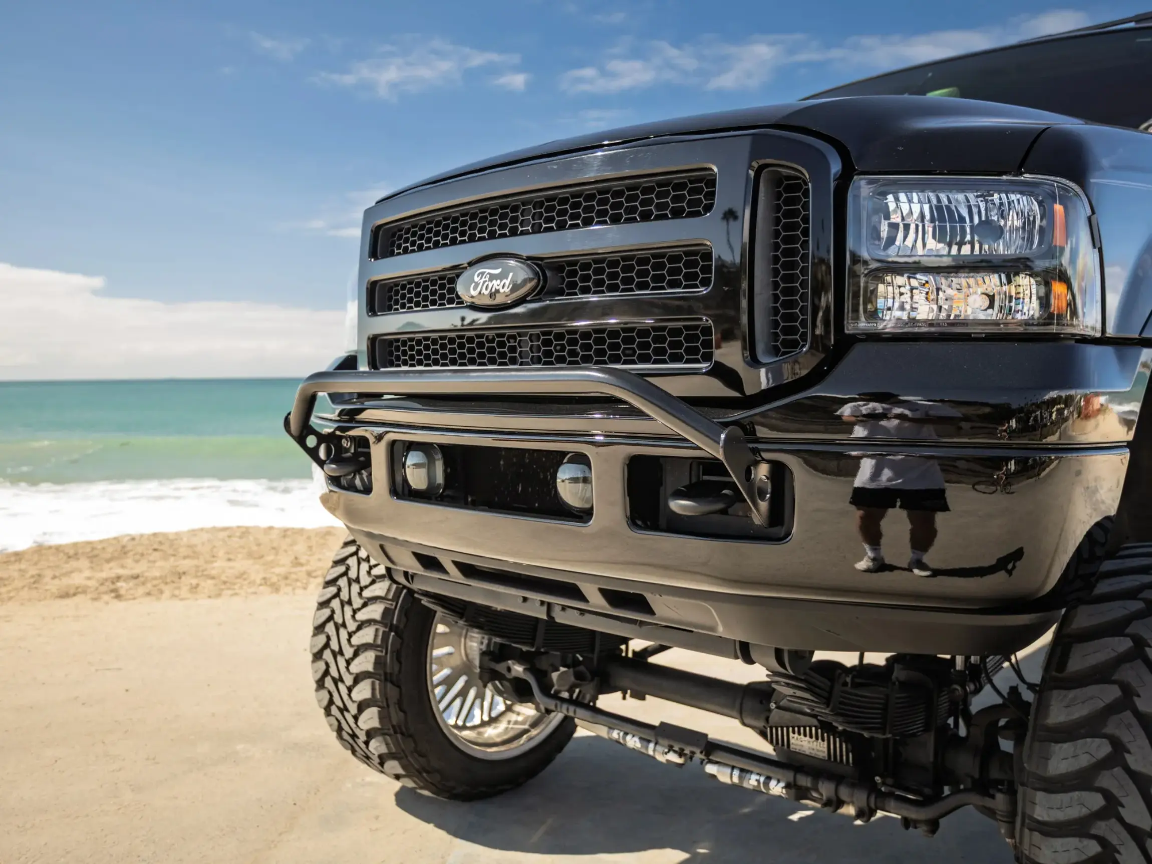 Modified 2005 Ford Excursion Eddie Bauer