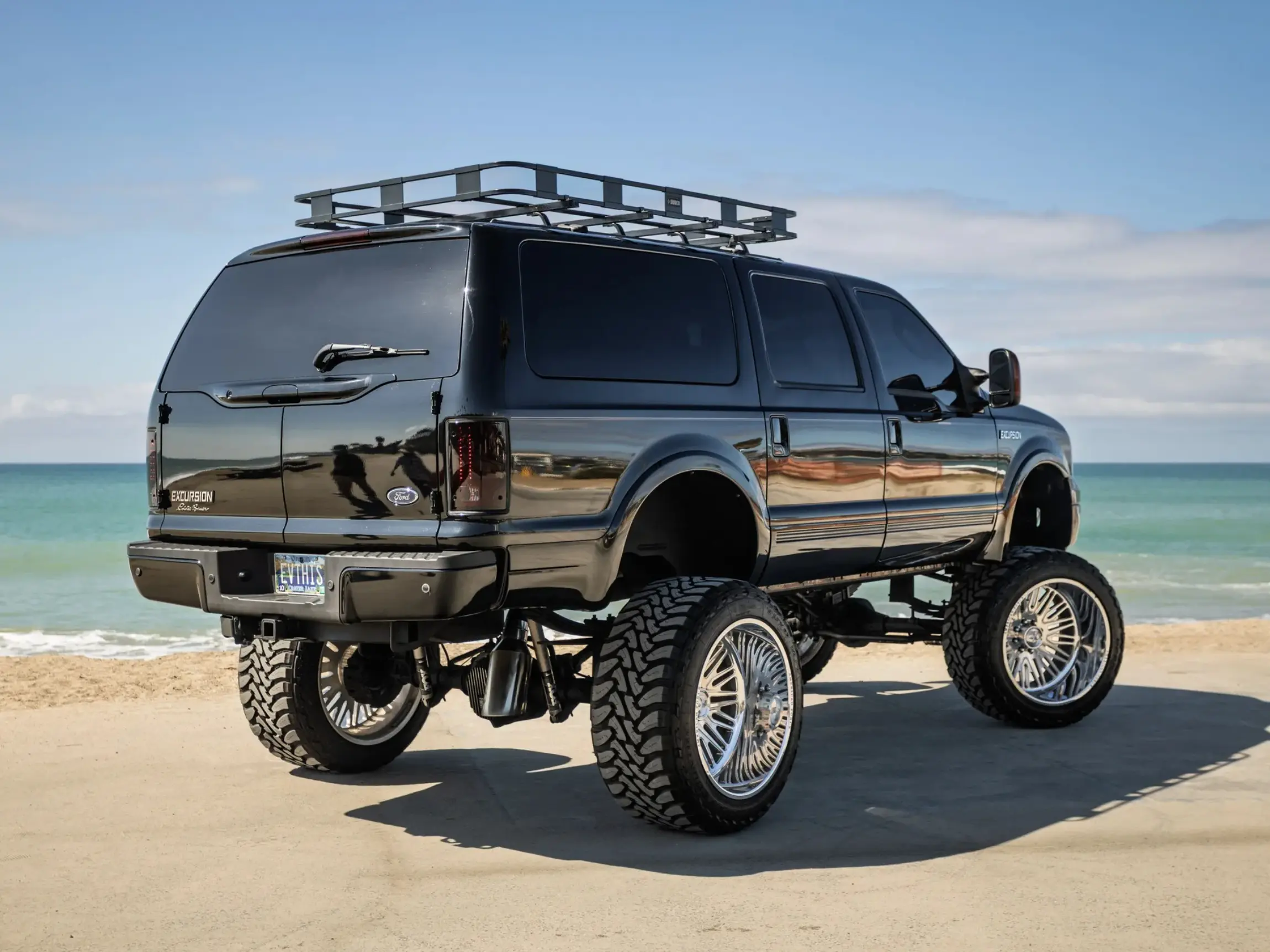 Modified 2005 Ford Excursion Eddie Bauer