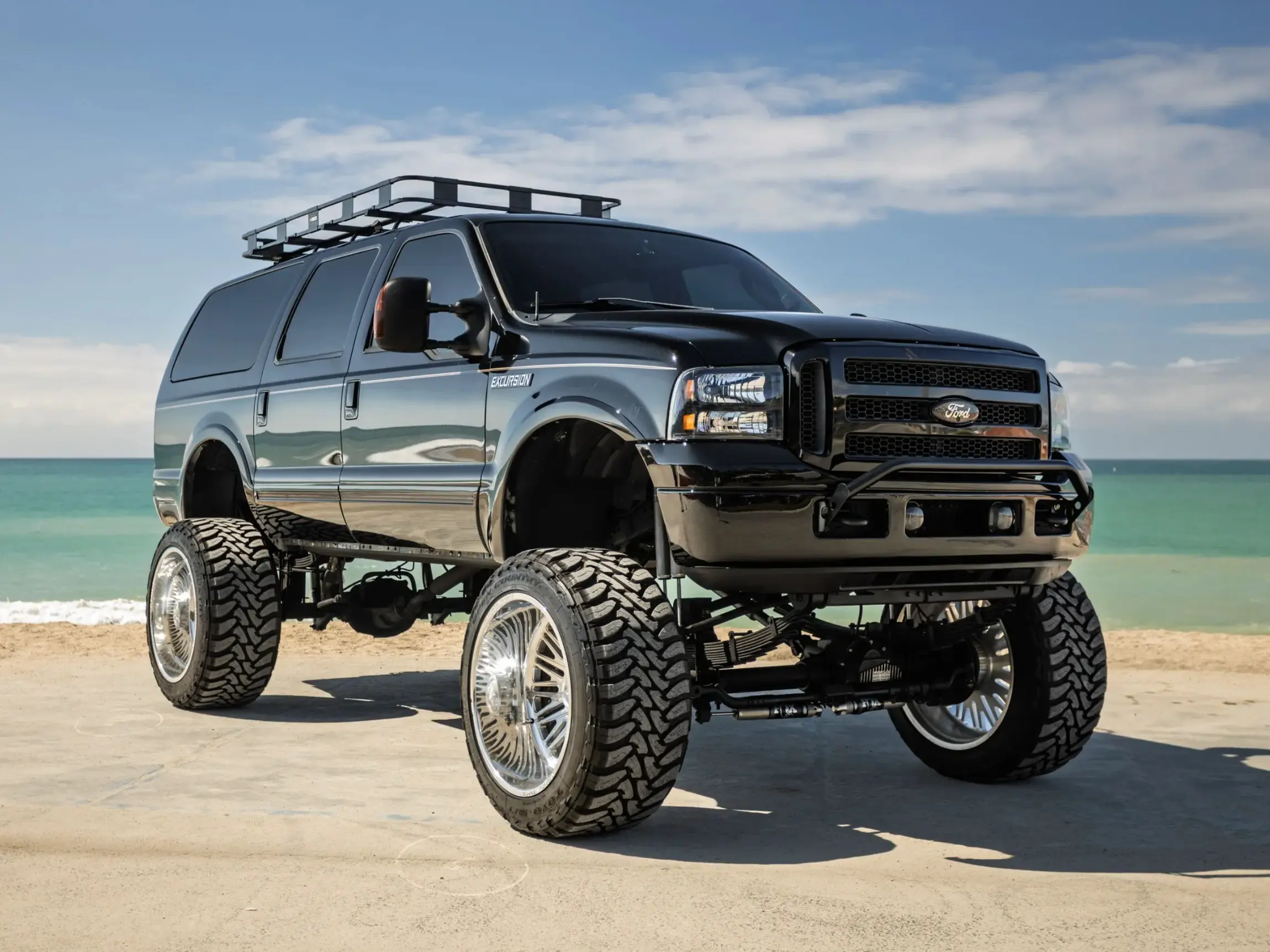 Modified 2005 Ford Excursion Eddie Bauer