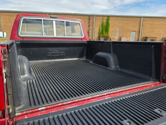 1991 Ford F-150 XLT Lariat - 4