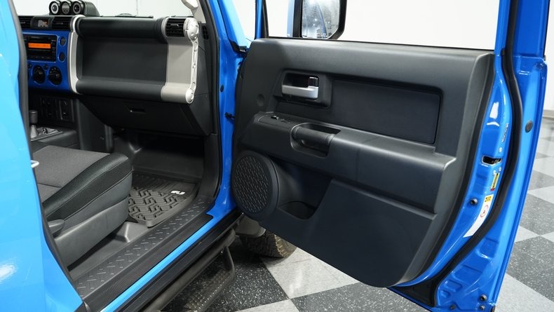 5k-Mile 2008 Toyota FJ Cruiser