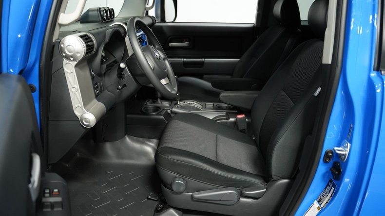 5k-Mile 2008 Toyota FJ Cruiser