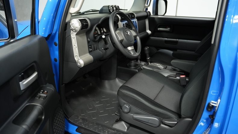 5k-Mile 2008 Toyota FJ Cruiser