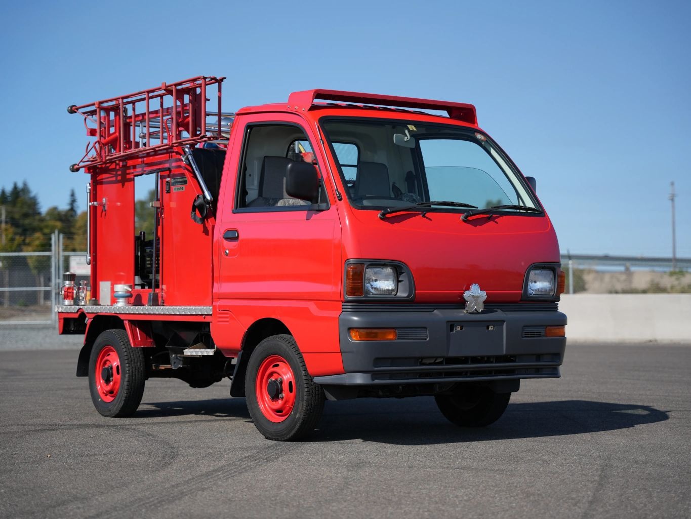 1998 Mitsubishi Minicab Fire Truck - 4