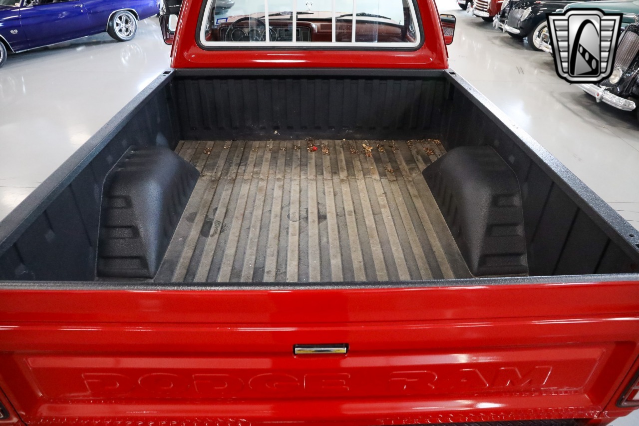 1984 Dodge W150 Prospector