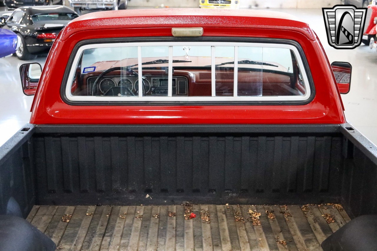 1984 Dodge W150 Prospector