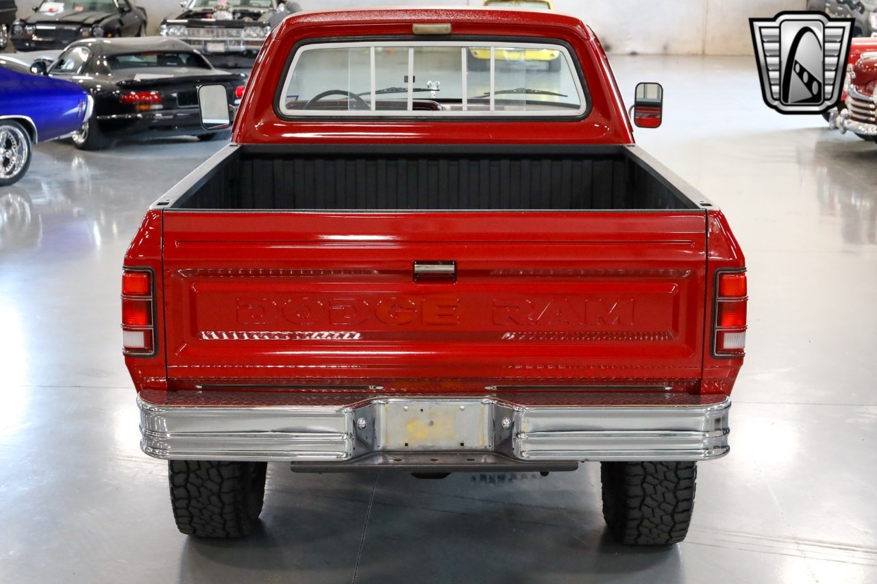 1984 Dodge W150 Prospector