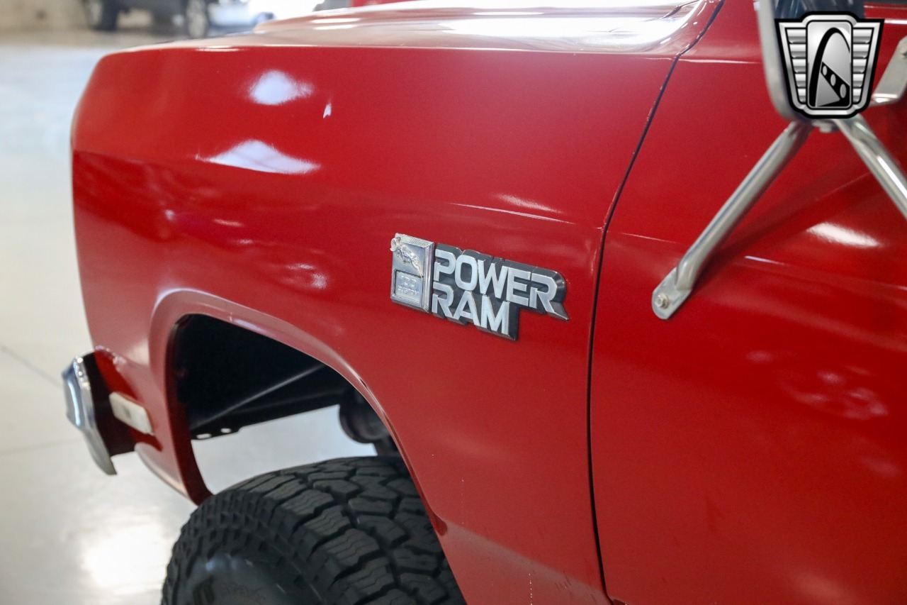 1984 Dodge W150 Prospector