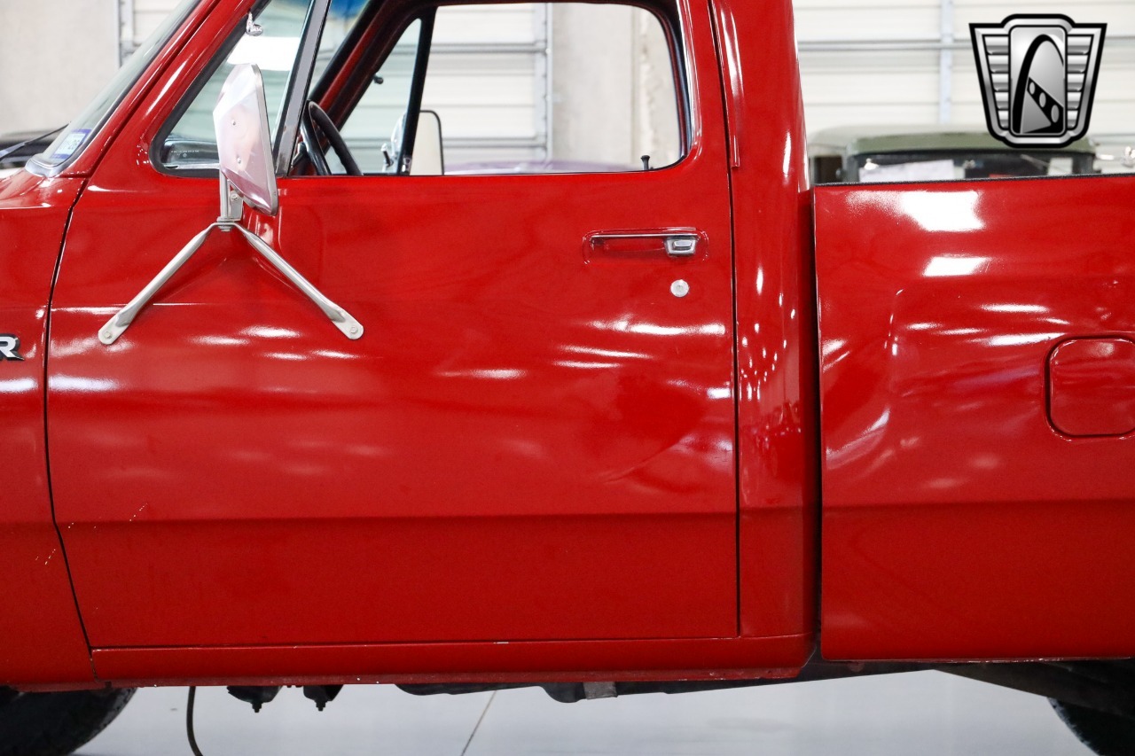 1984 Dodge W150 Prospector