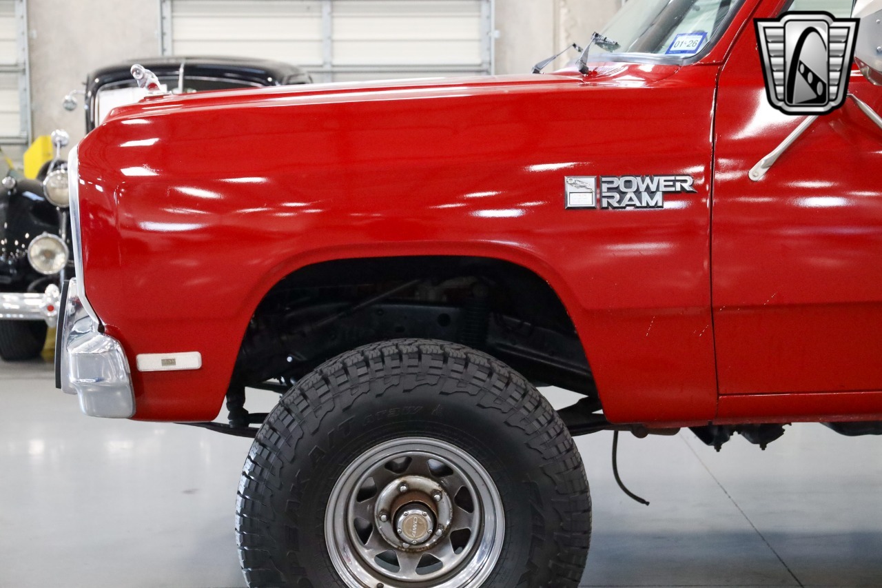 1984 Dodge W150 Prospector