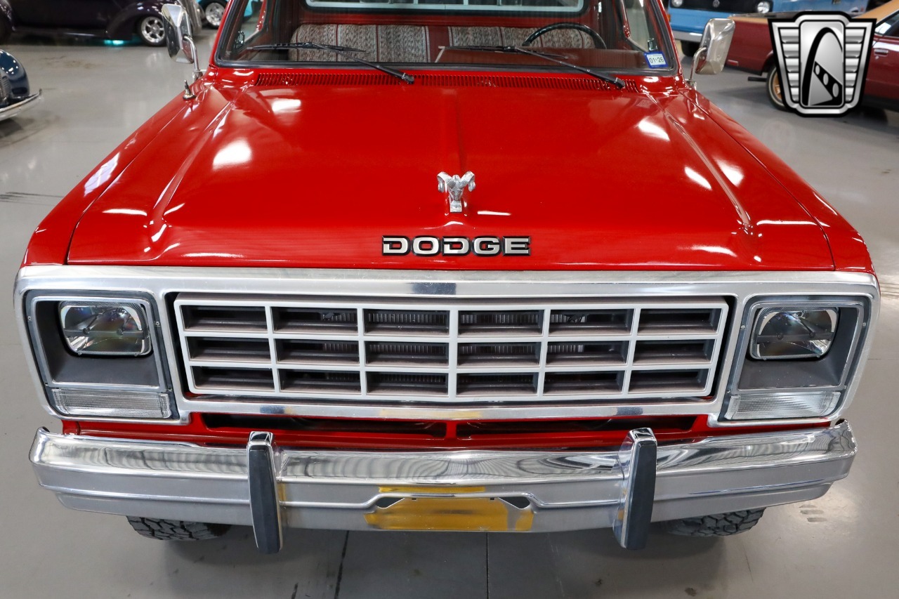 1984 Dodge W150 Prospector