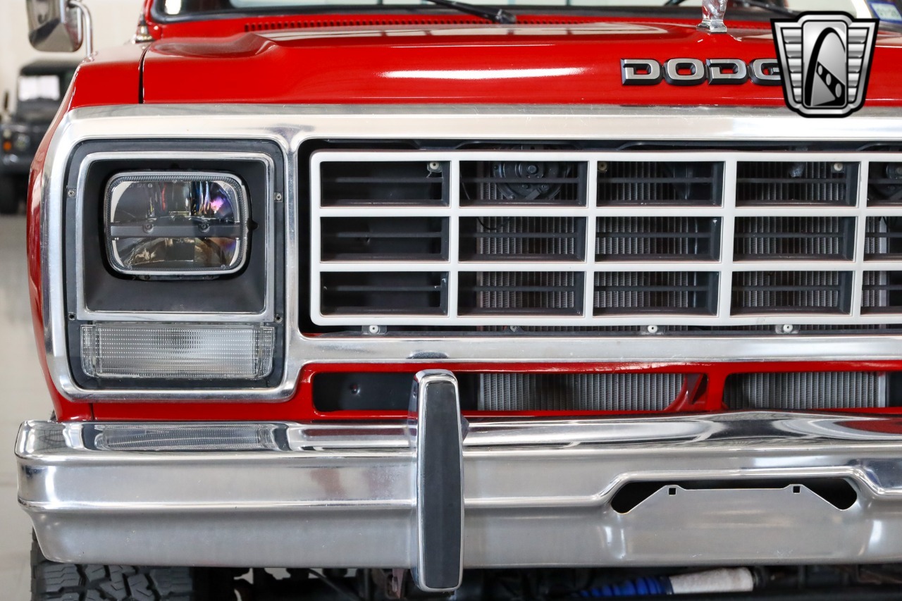 1984 Dodge W150 Prospector