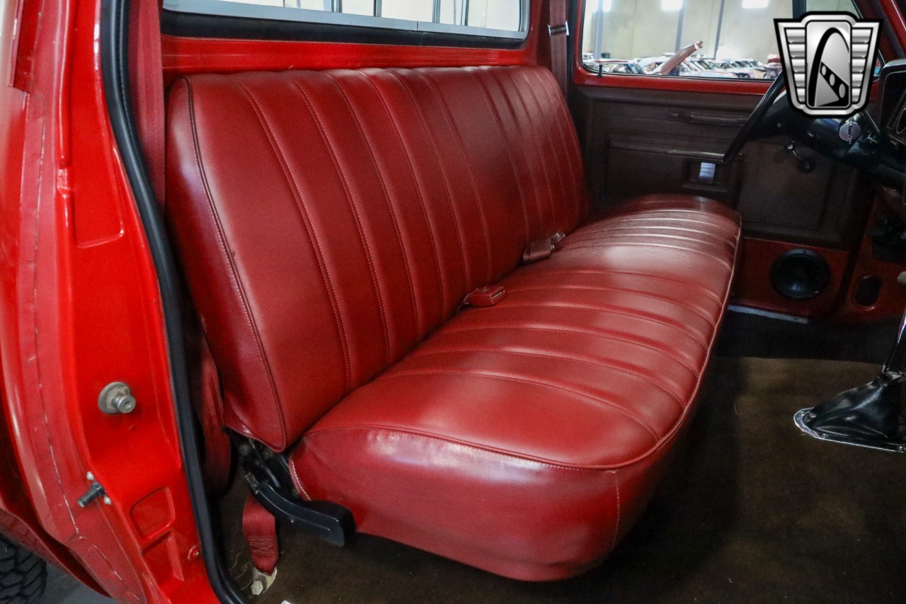 1984 Dodge W150 Prospector