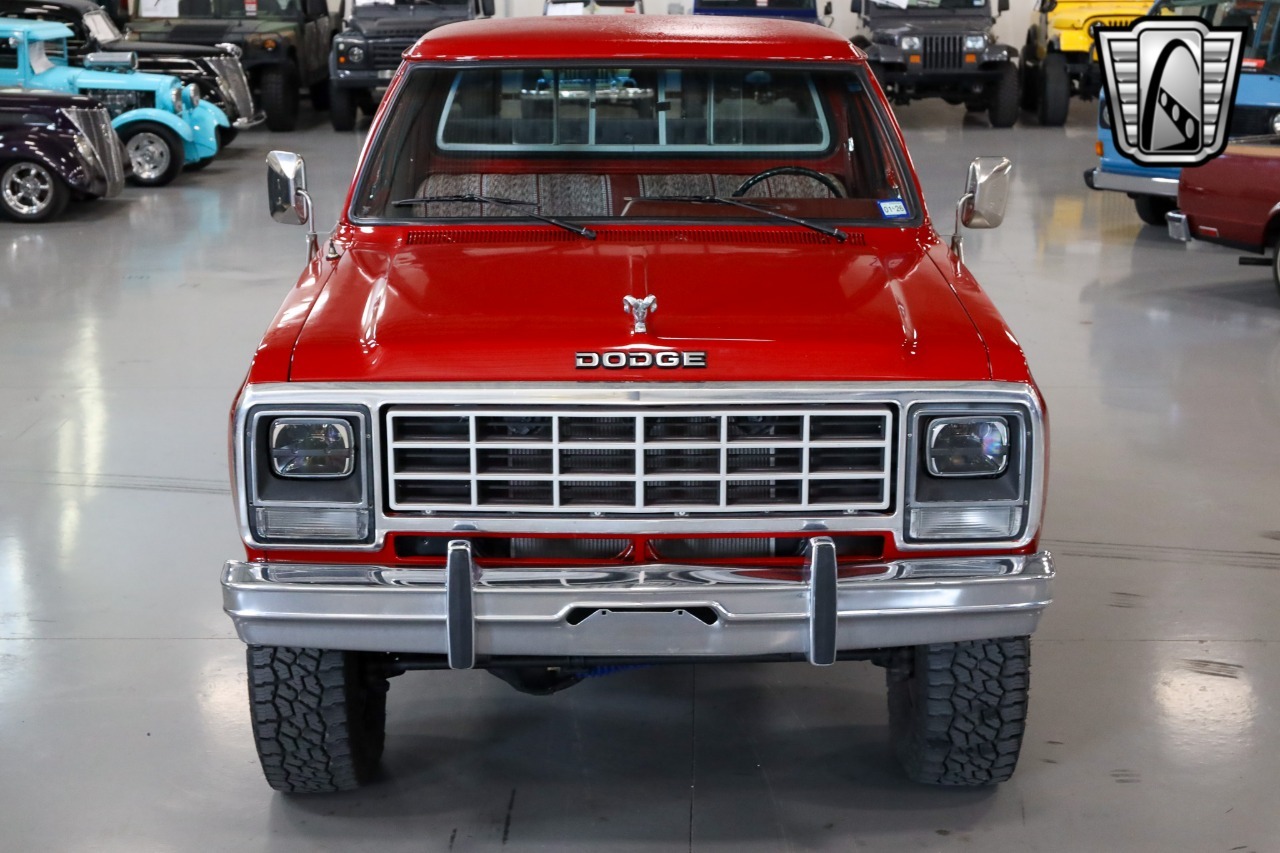 1984 Dodge W150 Prospector