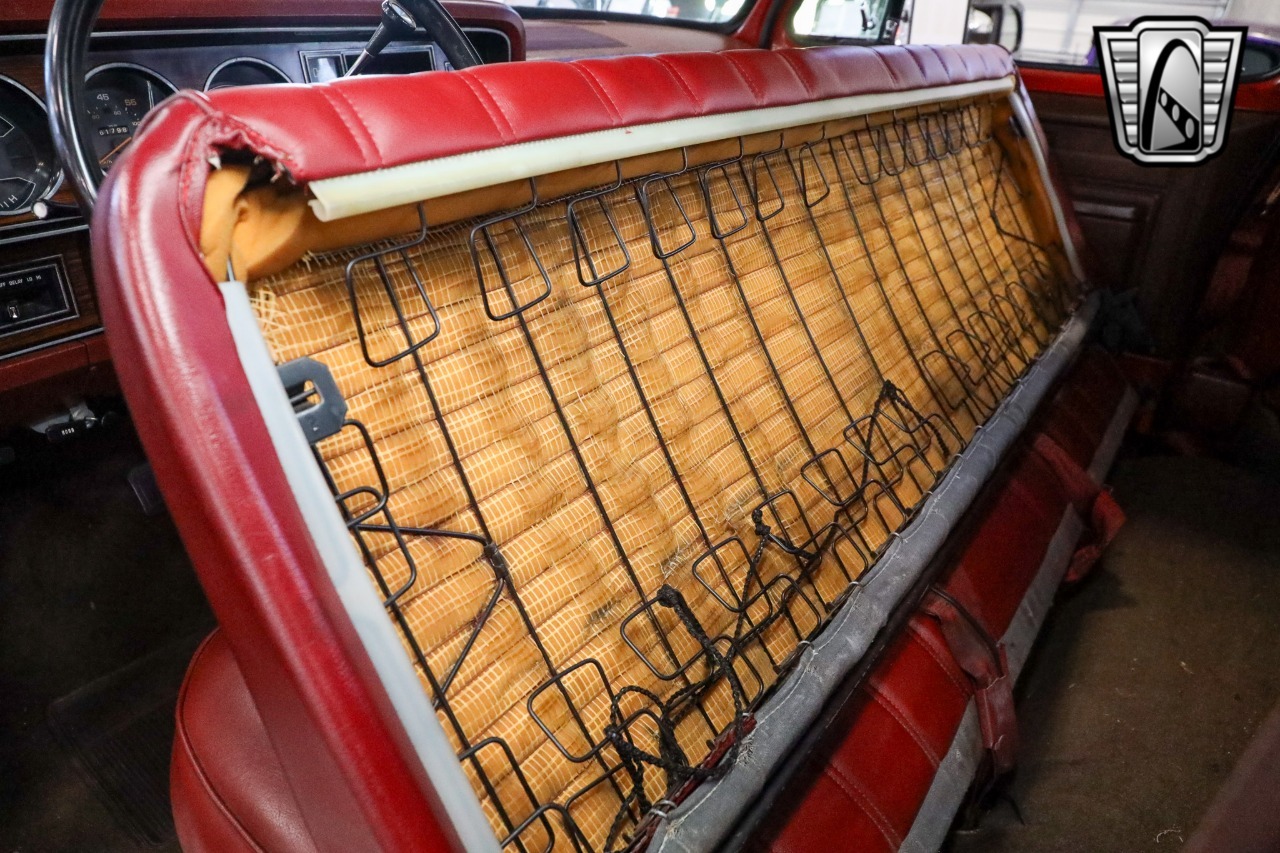 1984 Dodge W150 Prospector