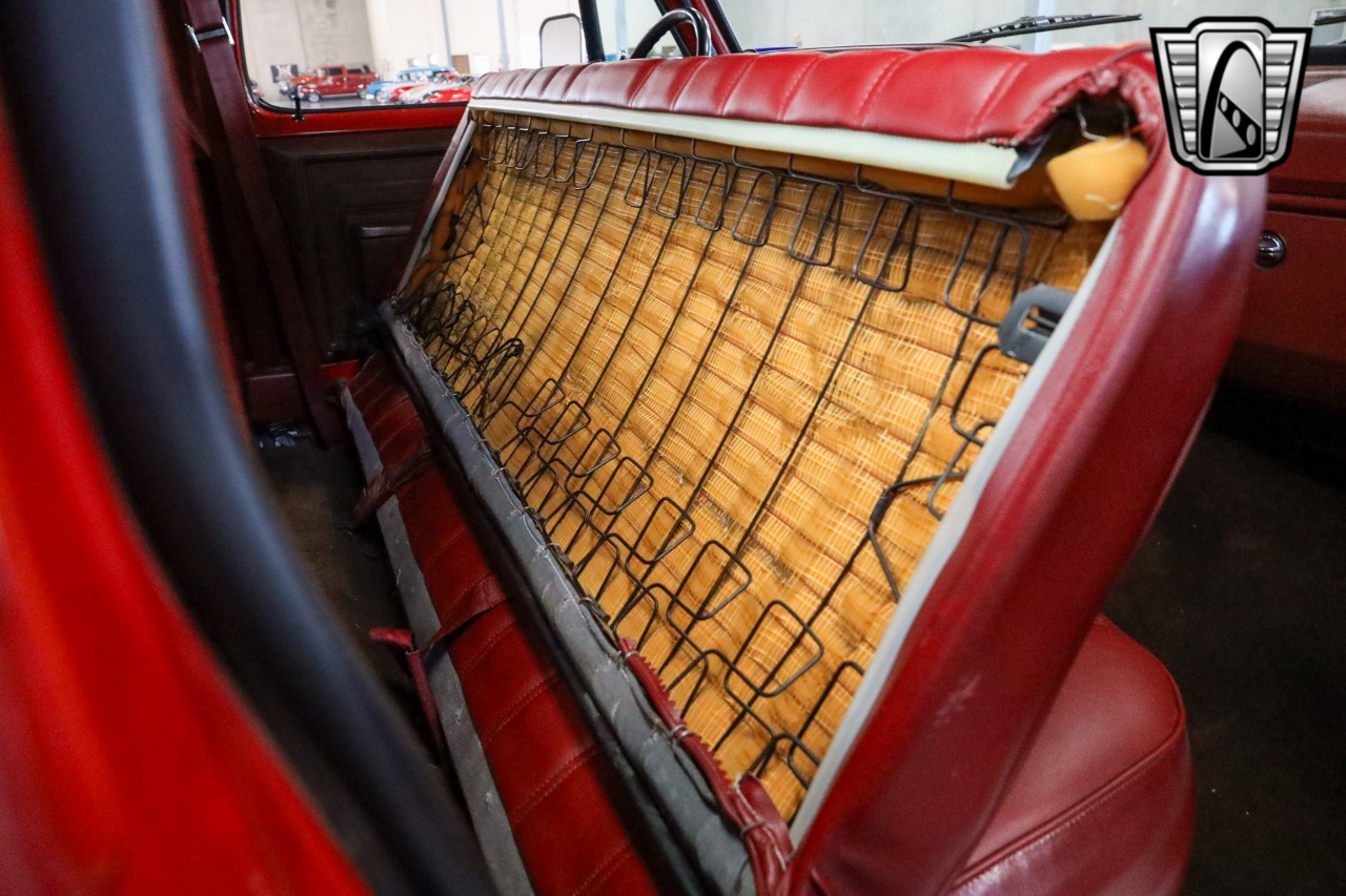 1984 Dodge W150 Prospector