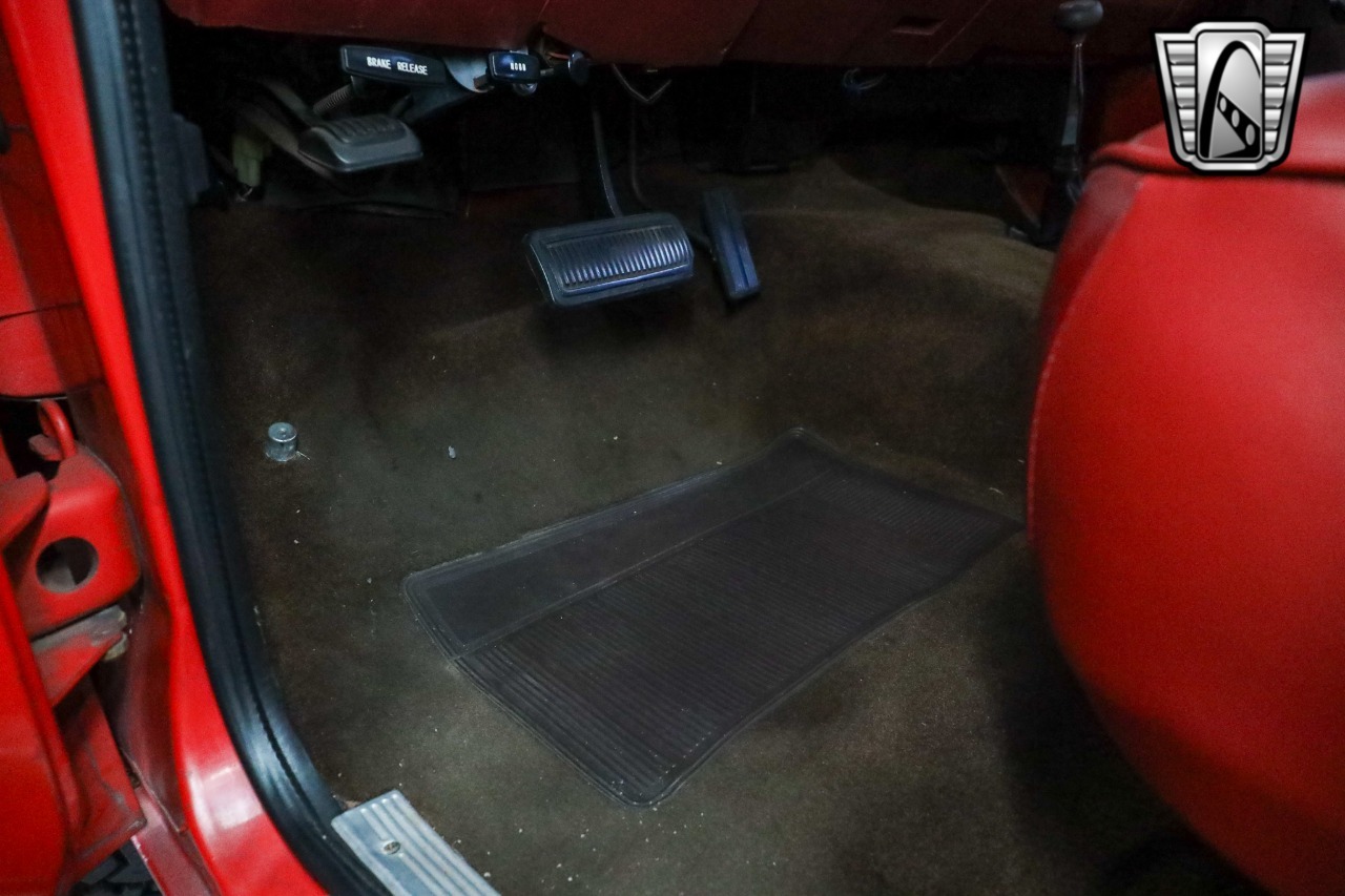 1984 Dodge W150 Prospector