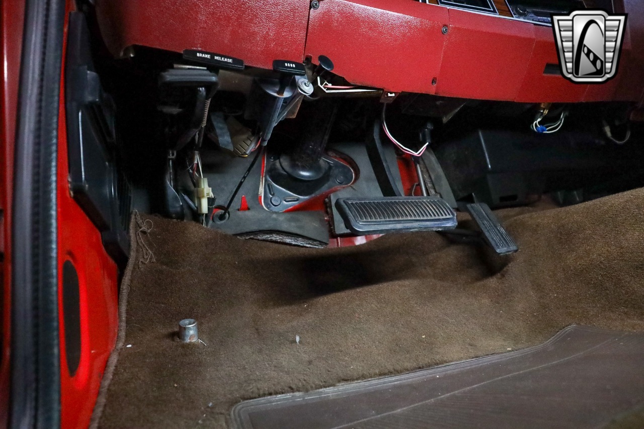 1984 Dodge W150 Prospector