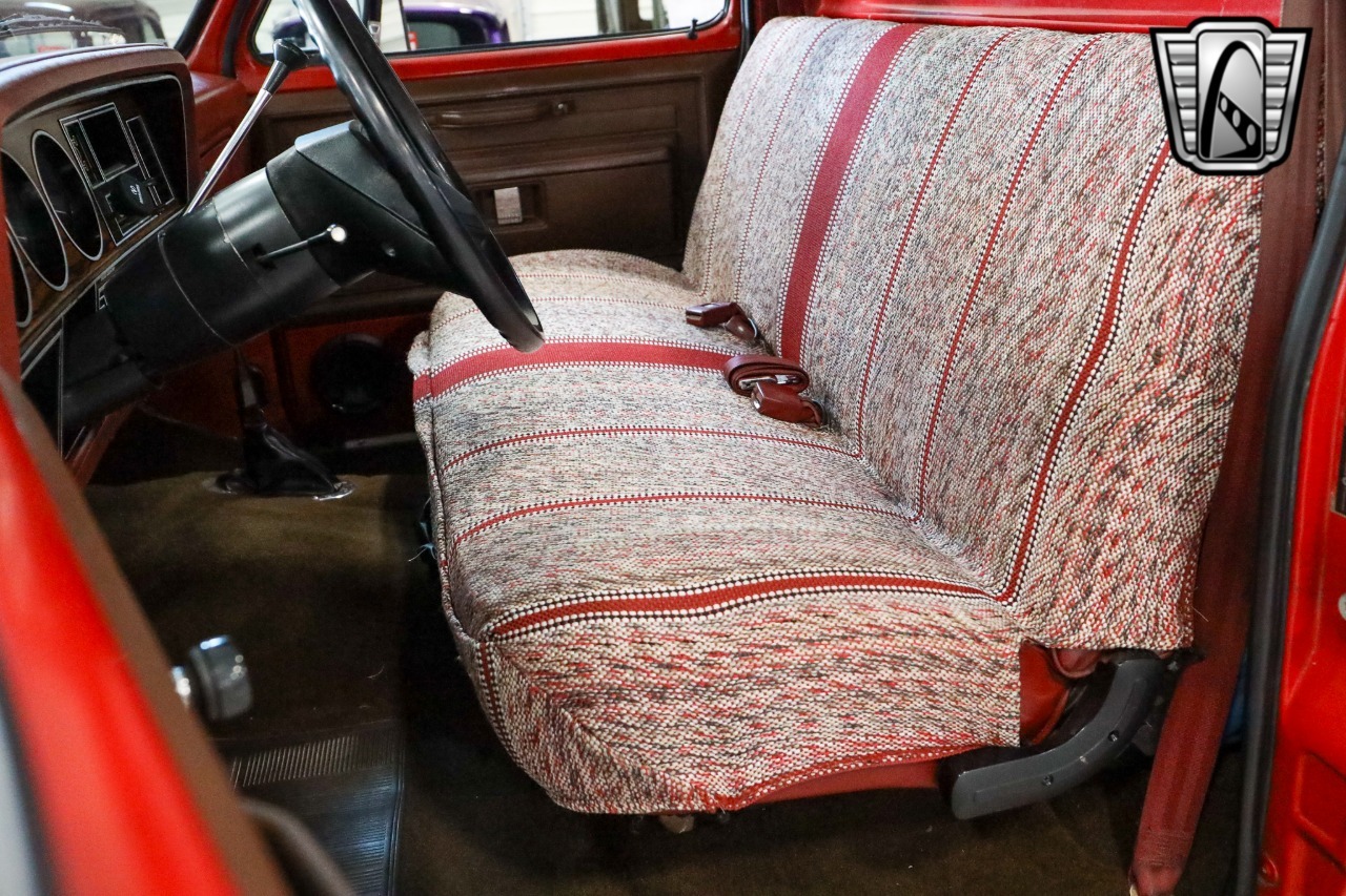 1984 Dodge W150 Prospector