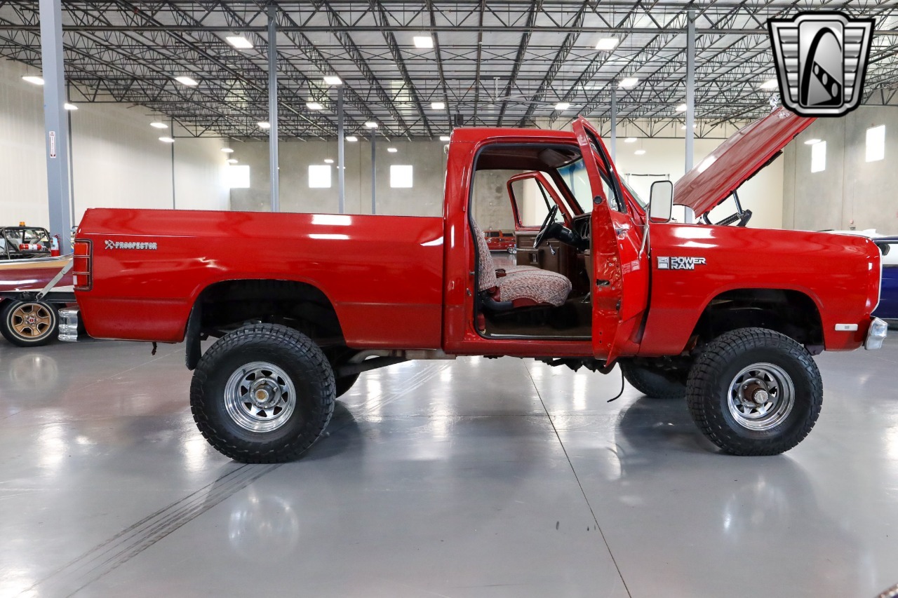 1984 Dodge W150 Prospector